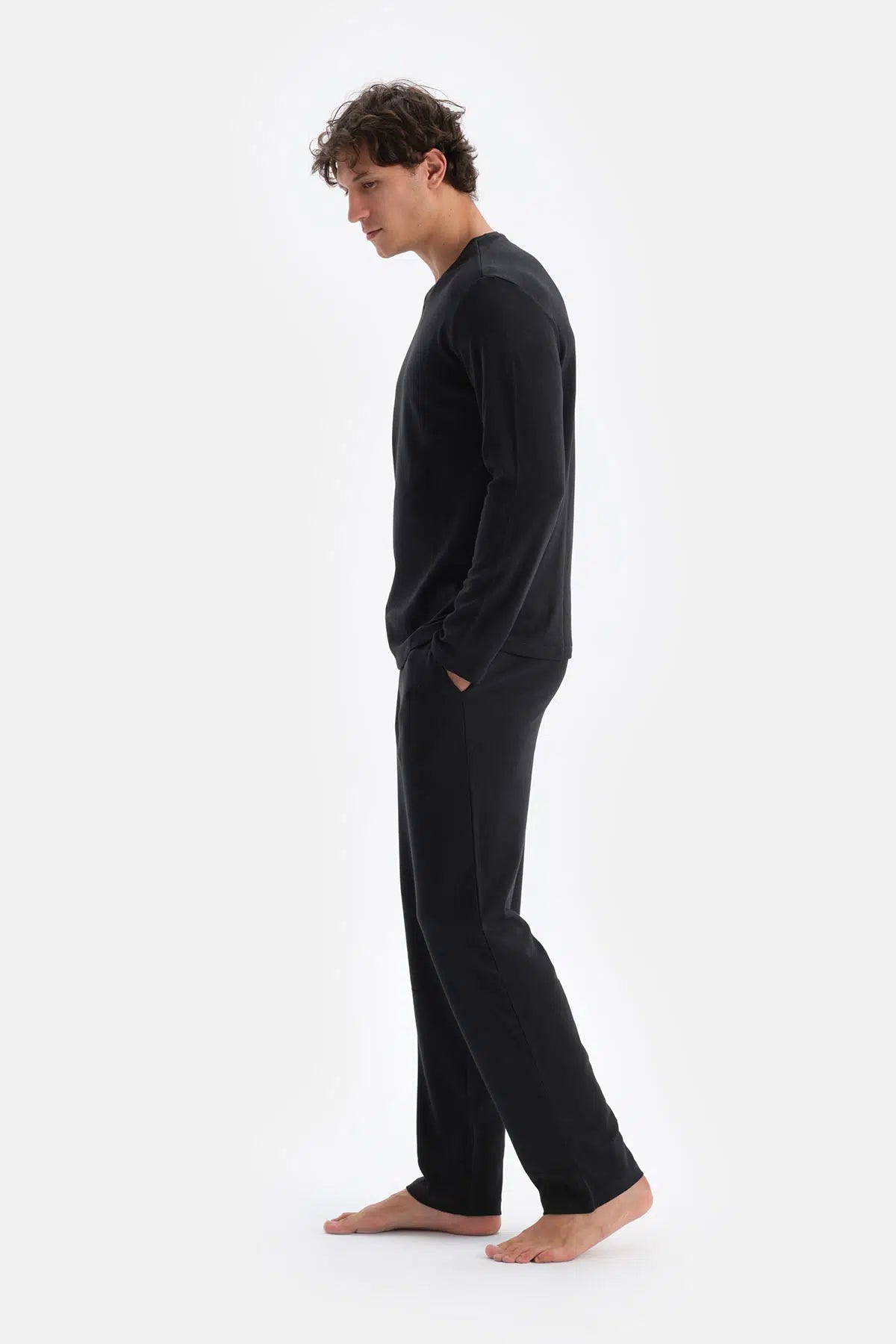 Siyah V Yaka Uzun Kollu Celliant Pijama Takımı