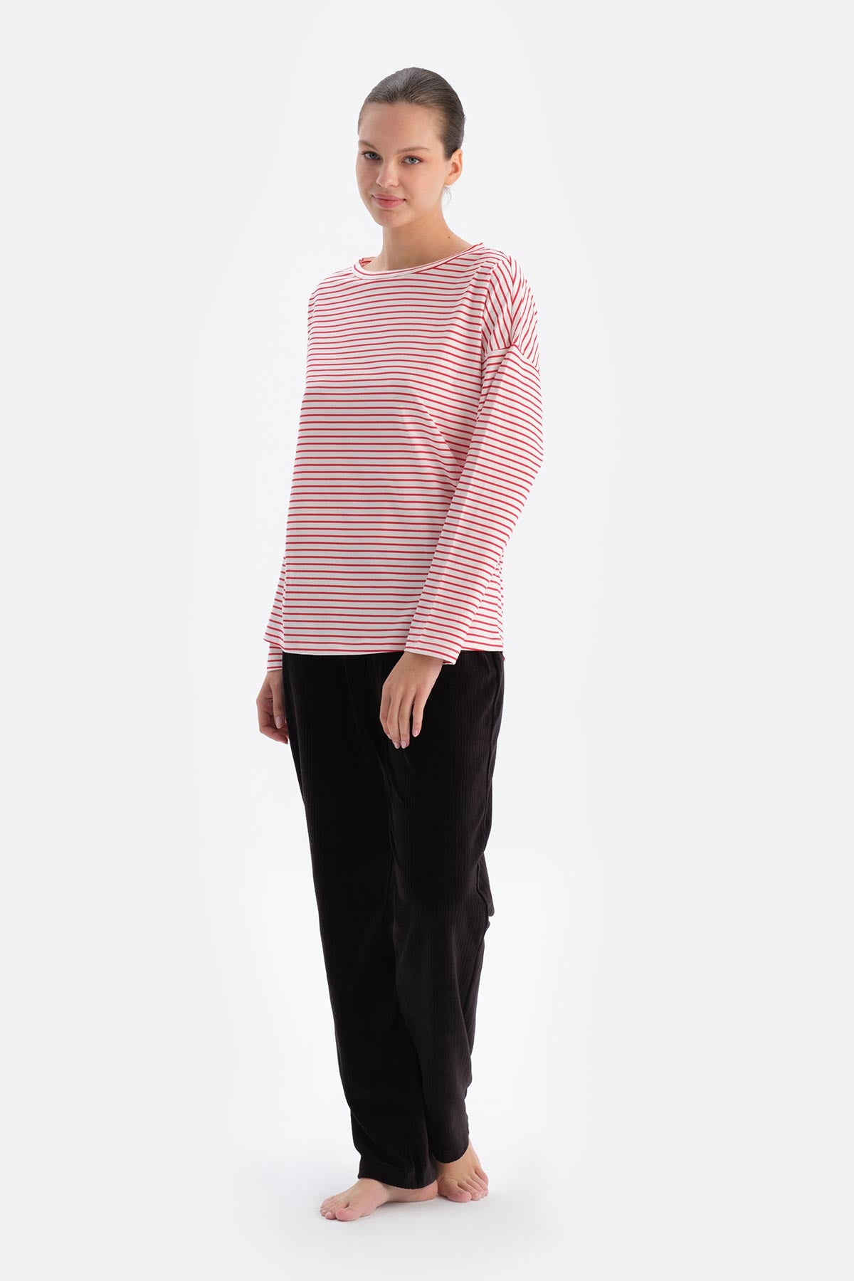 Kırmızı Kadın Bisiklet Yaka Pijama Üstü
