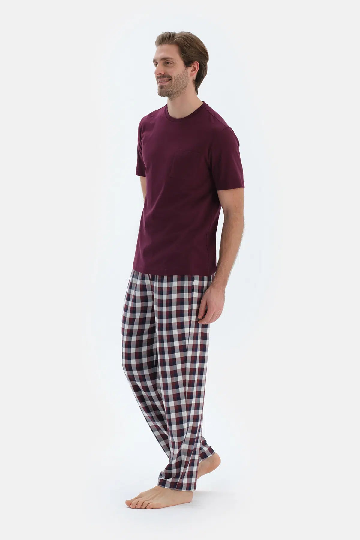 Bordo Kısa Kollu Tişört Ekoseli Pantolon Pijama Takımı