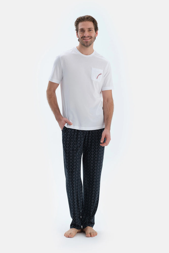 Ekru Cep Detaylı Kısa Kollu Tişört Mıkroprınt Desenli Pantolon Pijama Takımı