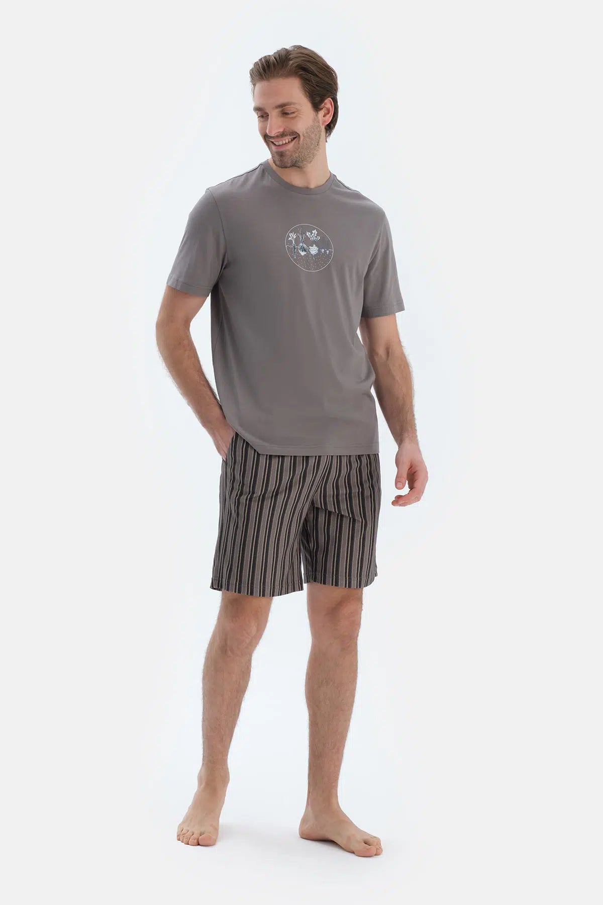 Gri Kısa Kollu Baskı Detaylı Tişört Şort Pijama Takımı