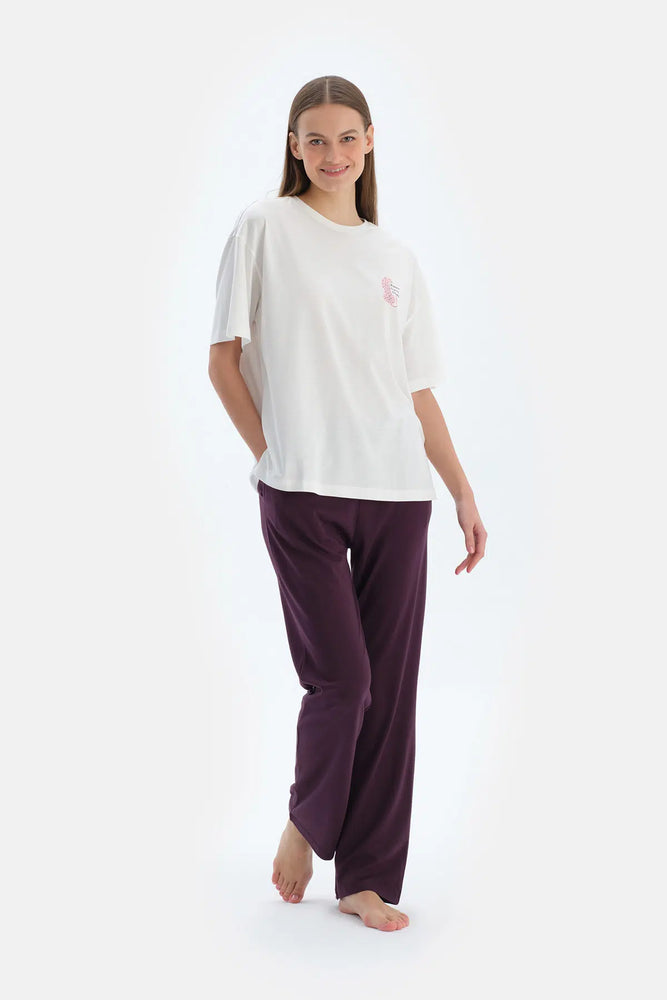 Ekru Baskı Detaylı Kısa Kollu Tişört Pantolon Pijama Takımı
