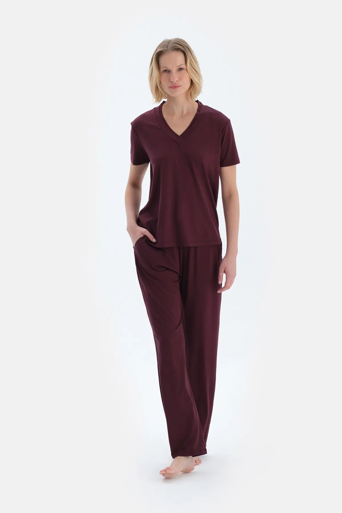 Bordo V Yaka Kısa Kollu Viskon Tişört Pantolon Pijama Takımı