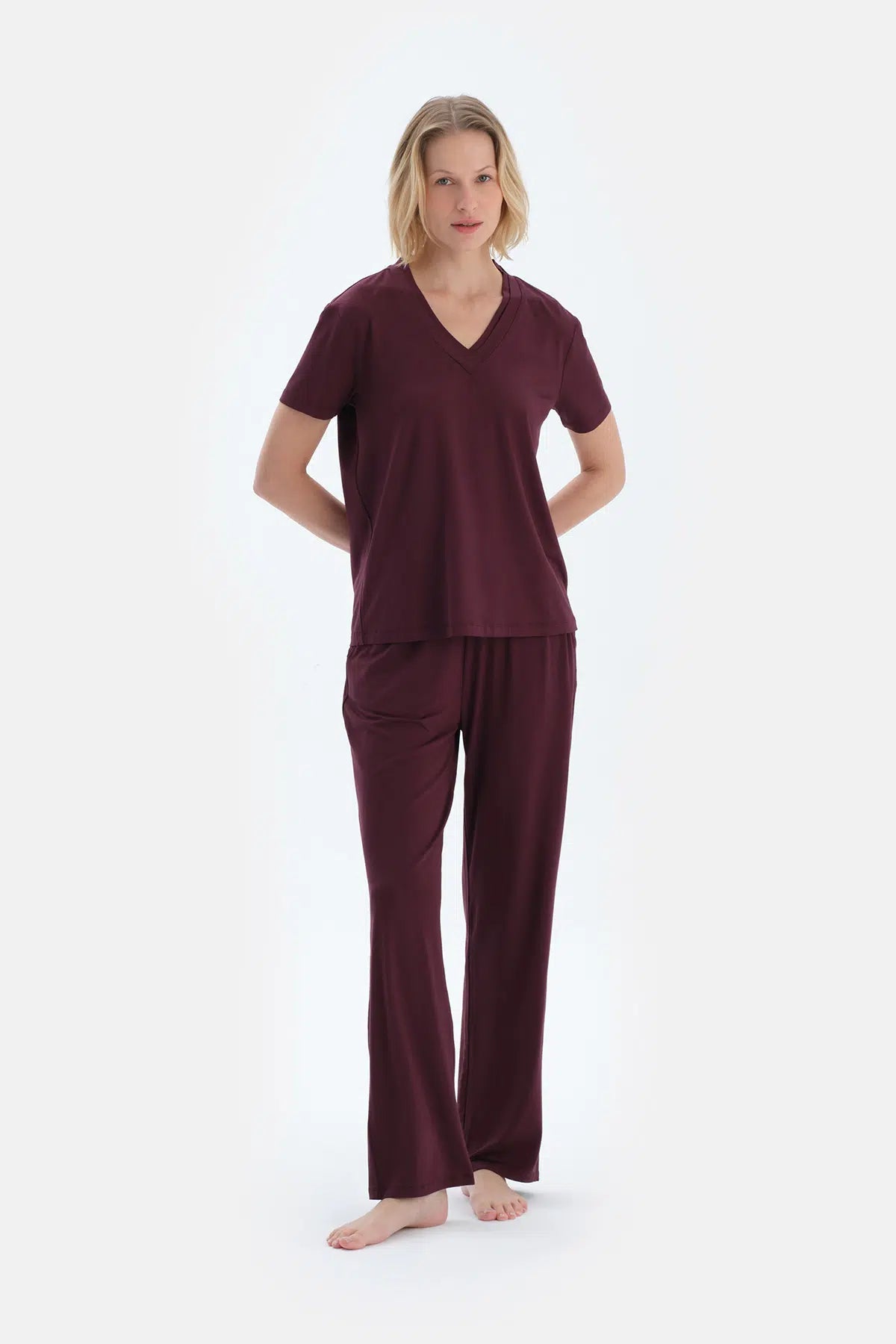 Bordo V Yaka Kısa Kollu Viskon Tişört Pantolon Pijama Takımı