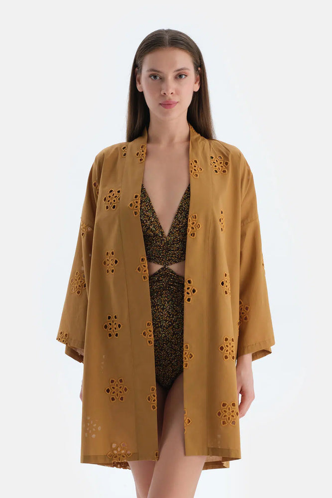 Kahverengi Kimono