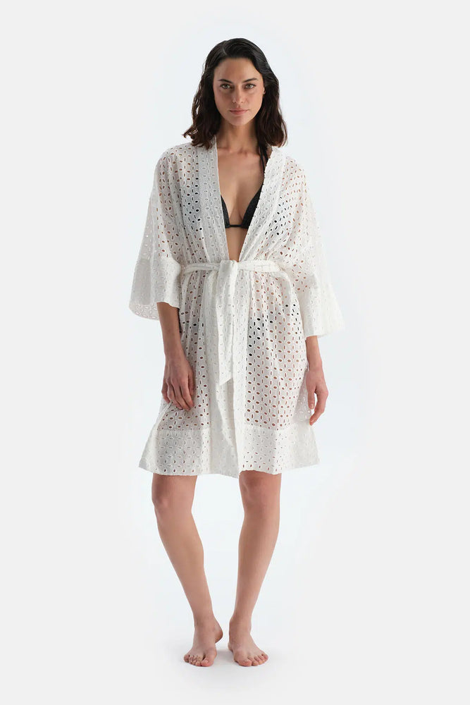 Beyaz Kimono