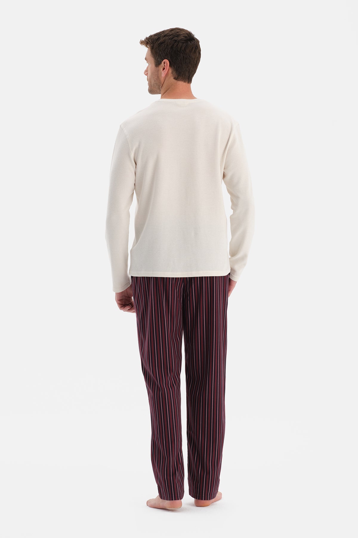 Ekru Dikiş Detaylı Waffle Tişört Pantolon Pijama Takımı