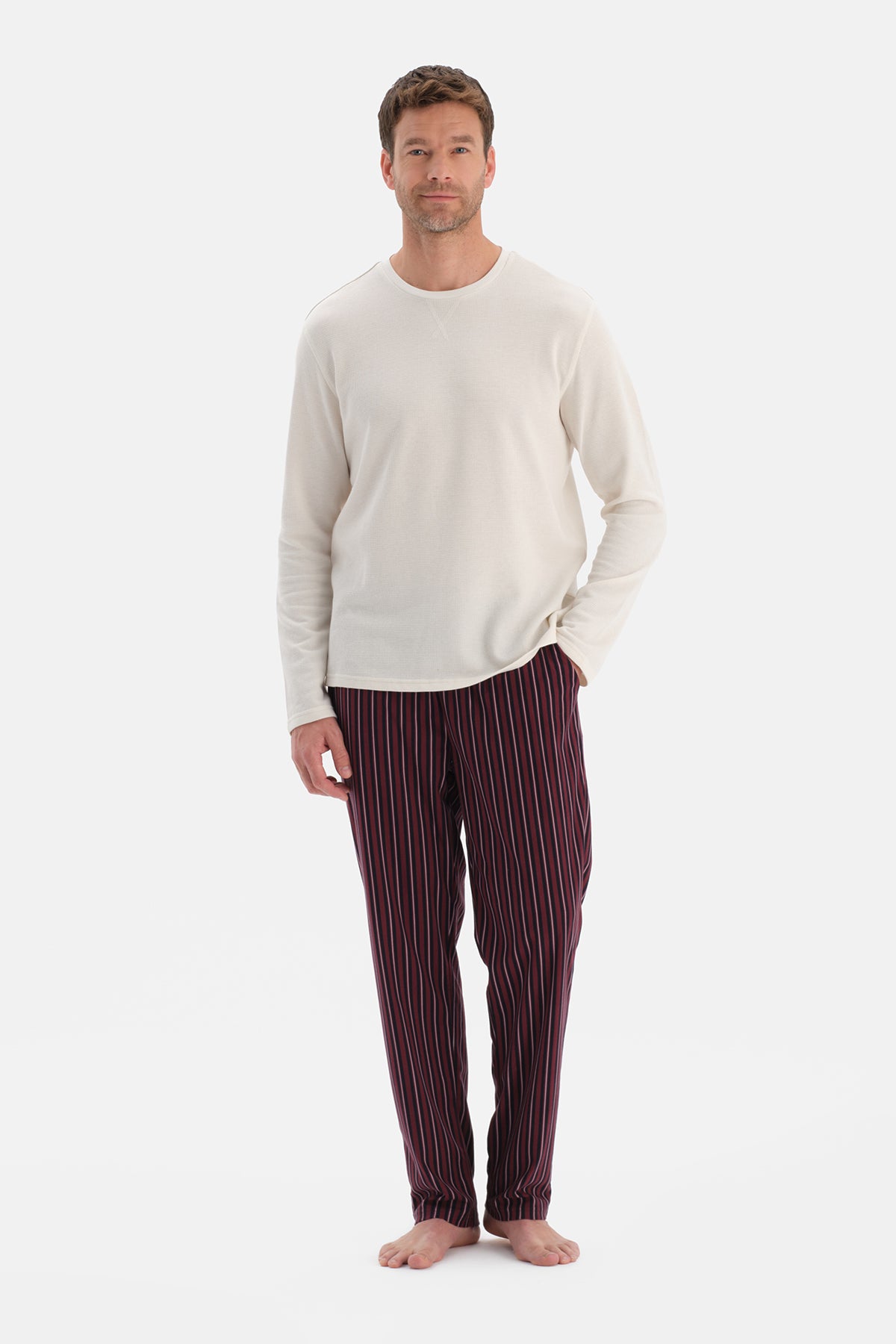 Ekru Dikiş Detaylı Waffle Tişört Pantolon Pijama Takımı