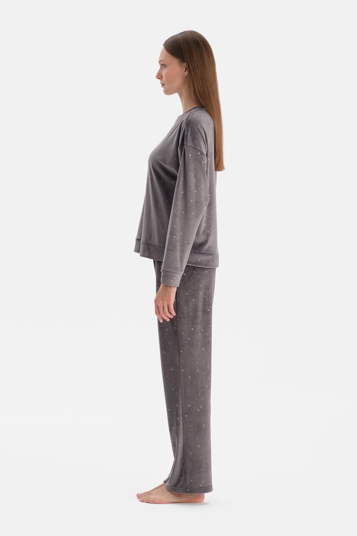 Siyah Parlak Yıldız Baskılı Kadife Tişört Pantolon Pijama Takımı