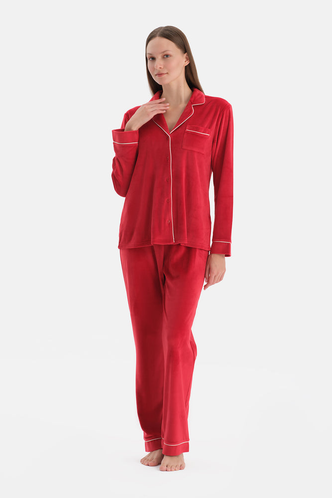 Kırmızı Biye Detaylı Kadife Gömlek Pantolon Pijama Takımı