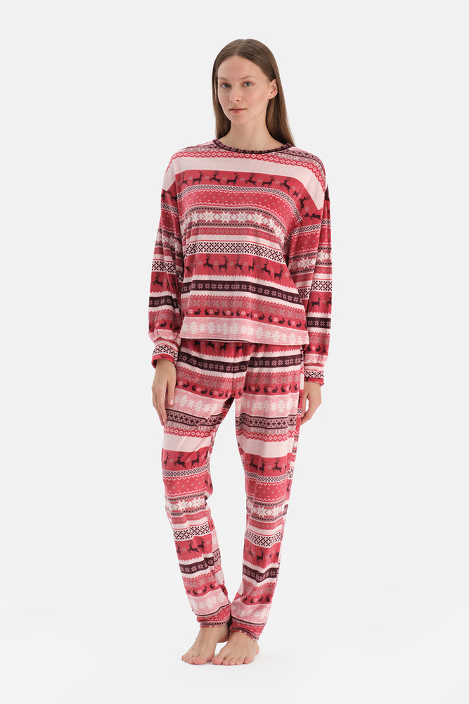 Kırmızı Baskılı Kadife Tişört Pantolon Pijama Takımı