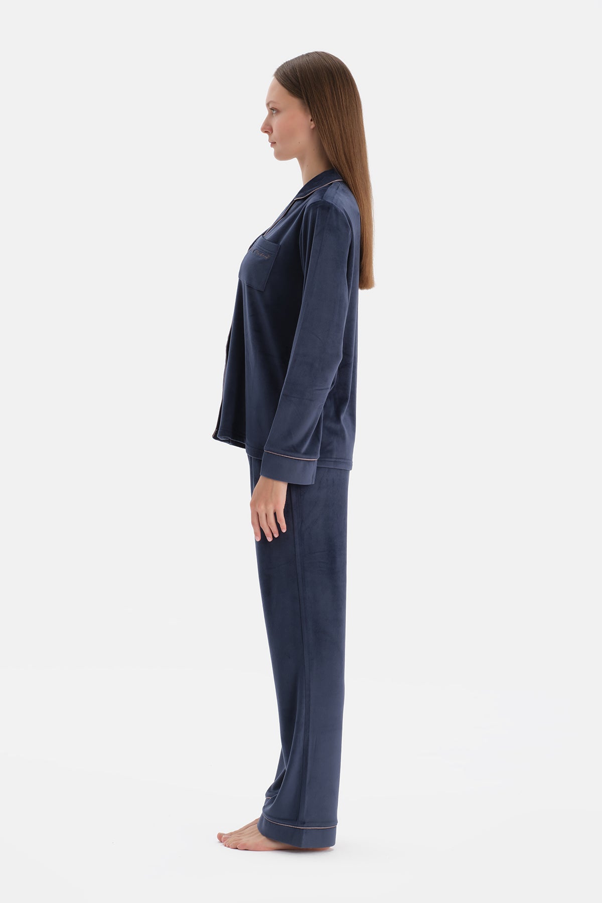 Lacivert Nakış Detaylı Kadife Gömlek Pantolon Pijama Takımı