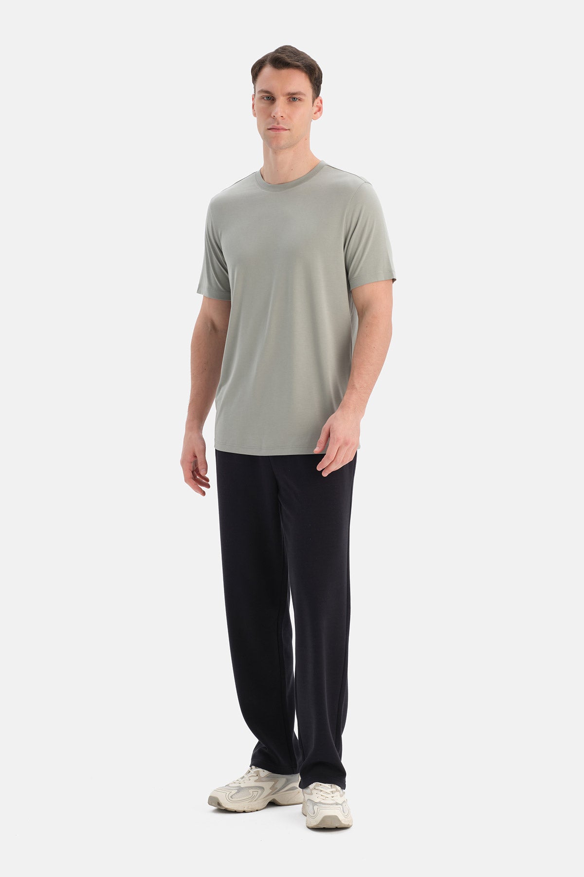 DÜZ PAÇA CEPLİ MODAL PANTOLON