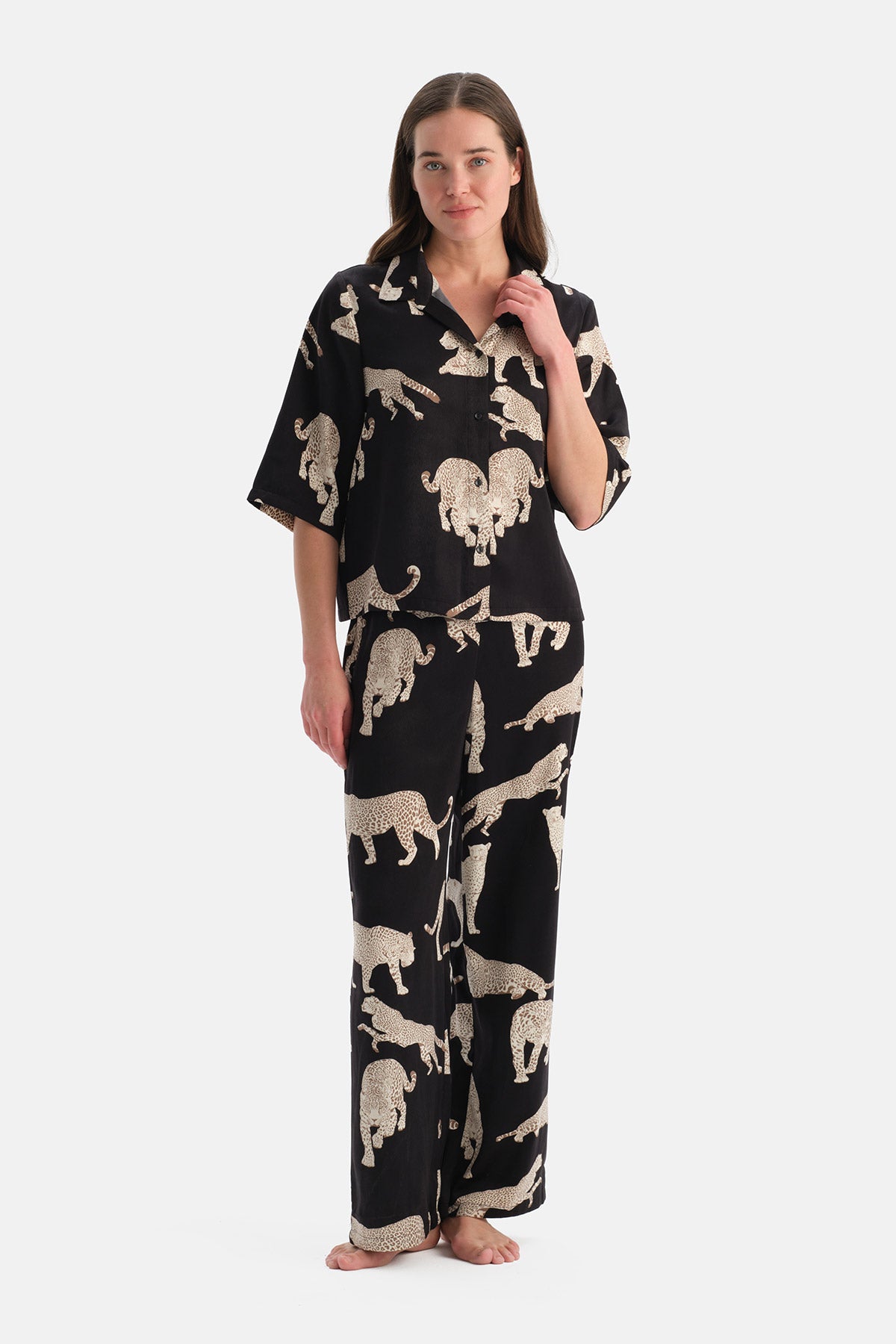 LEOPAR DESENLİ SATEN GÖMLEK PANTOLON TAKIM