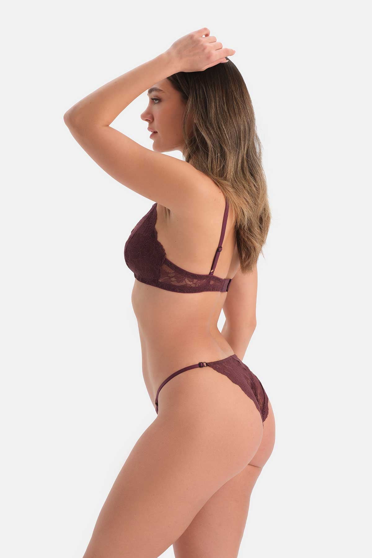 Bordo Dantel Detaylı Sütyen