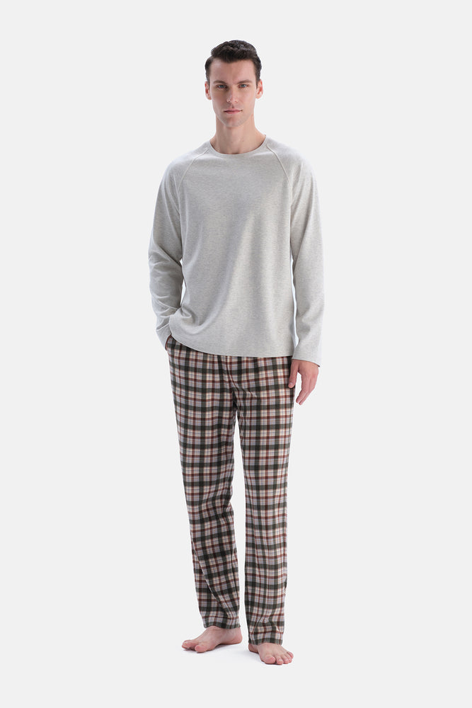 REGLAN KOLLU TİŞÖRT EKOSE PANTOLON TAKIM