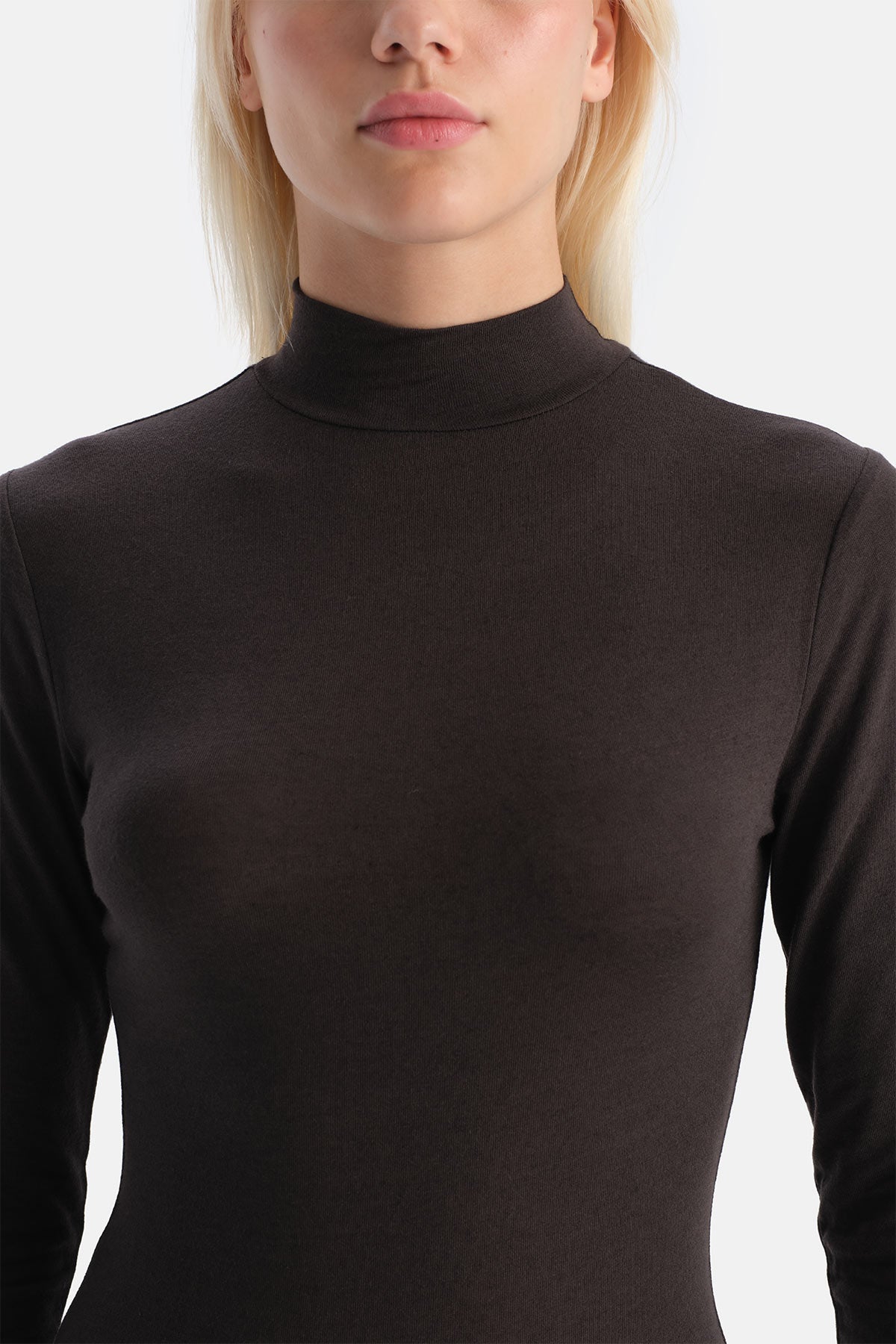 Koyu Kahve Modal Kaşmir Uzun Kollu Balıkçı Yaka Bodysuit